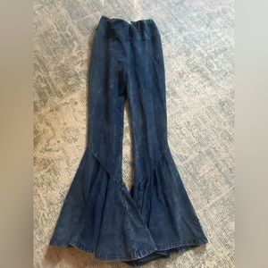 Earth bound flared jeans. Never worn